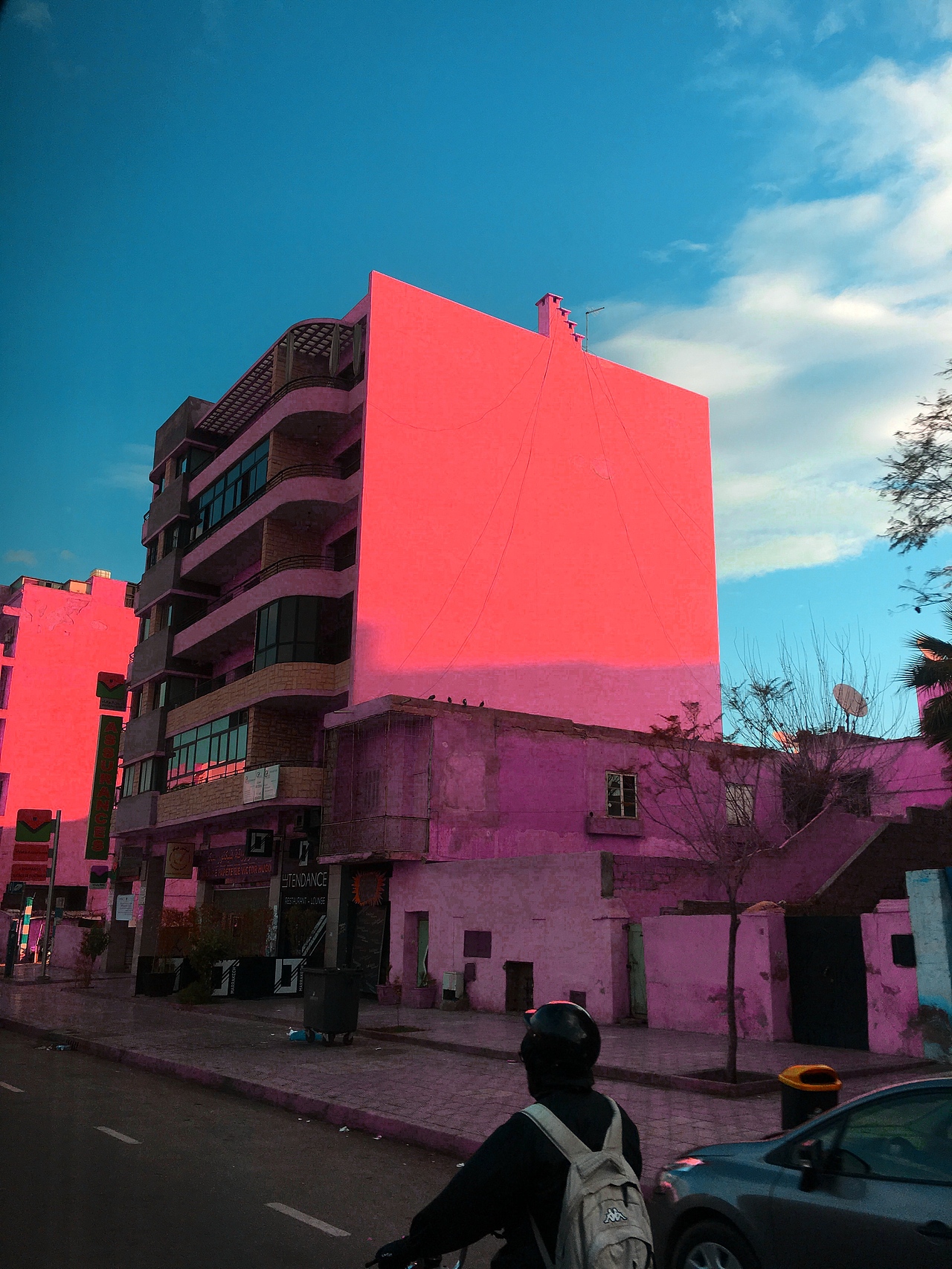 单色调眼球artist