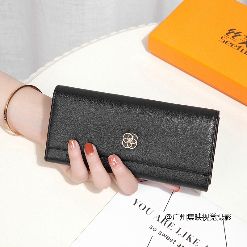 拍包图片钱包卡包拍照手模图创意场景照片皮具包包摄影