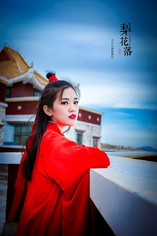 醉美日月山（图ZMTk5NDA5NjQw） - 人像摄影 - 站酷设计师青海明度文化传播原创素材 - 站酷ZCOOL