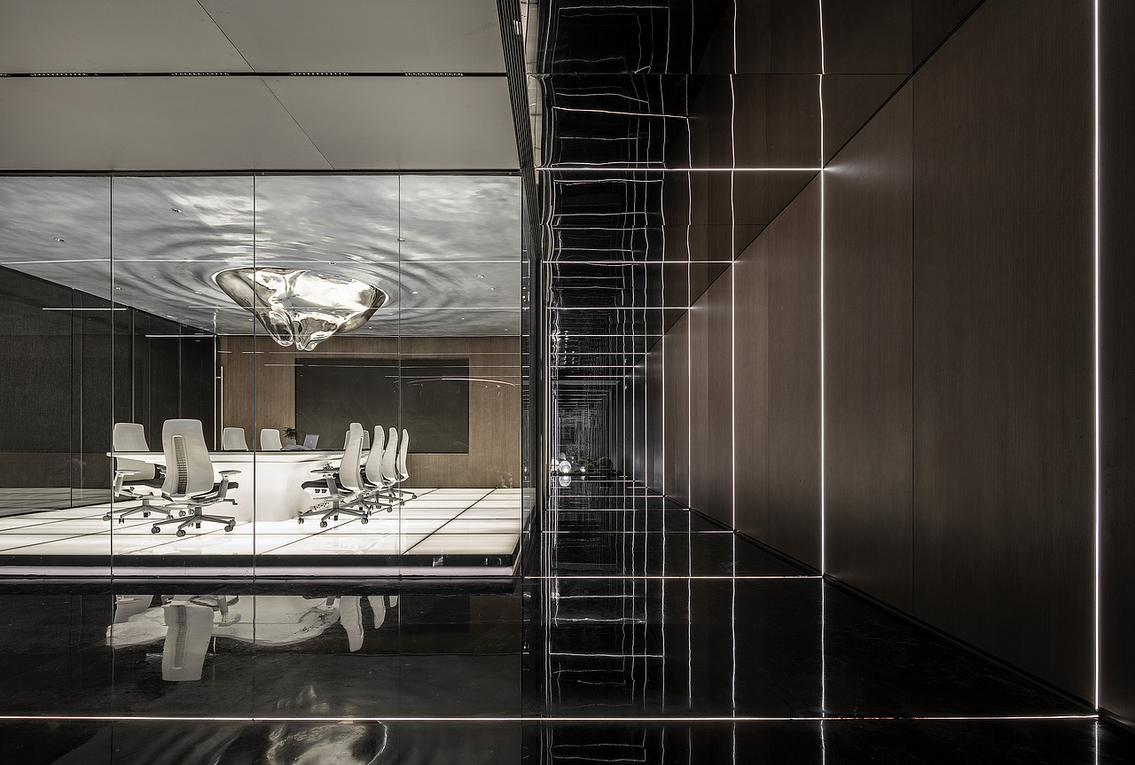 10° | 平行世界里的太空漫游