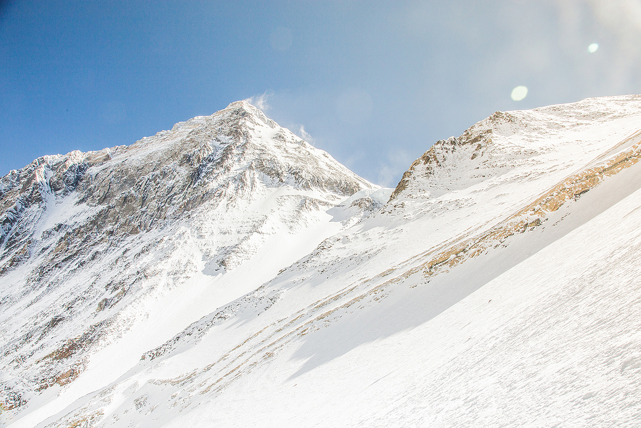 《世界屋脊—攀登珠峰》