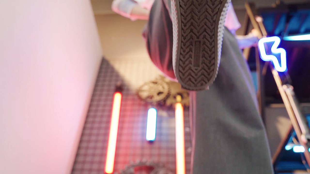 苹果钢化膜视频（图ZMjQ2Mjk4MTA4） - 短片 - 站酷设计师摄影师宇渊原创素材 - 站酷ZCOOL