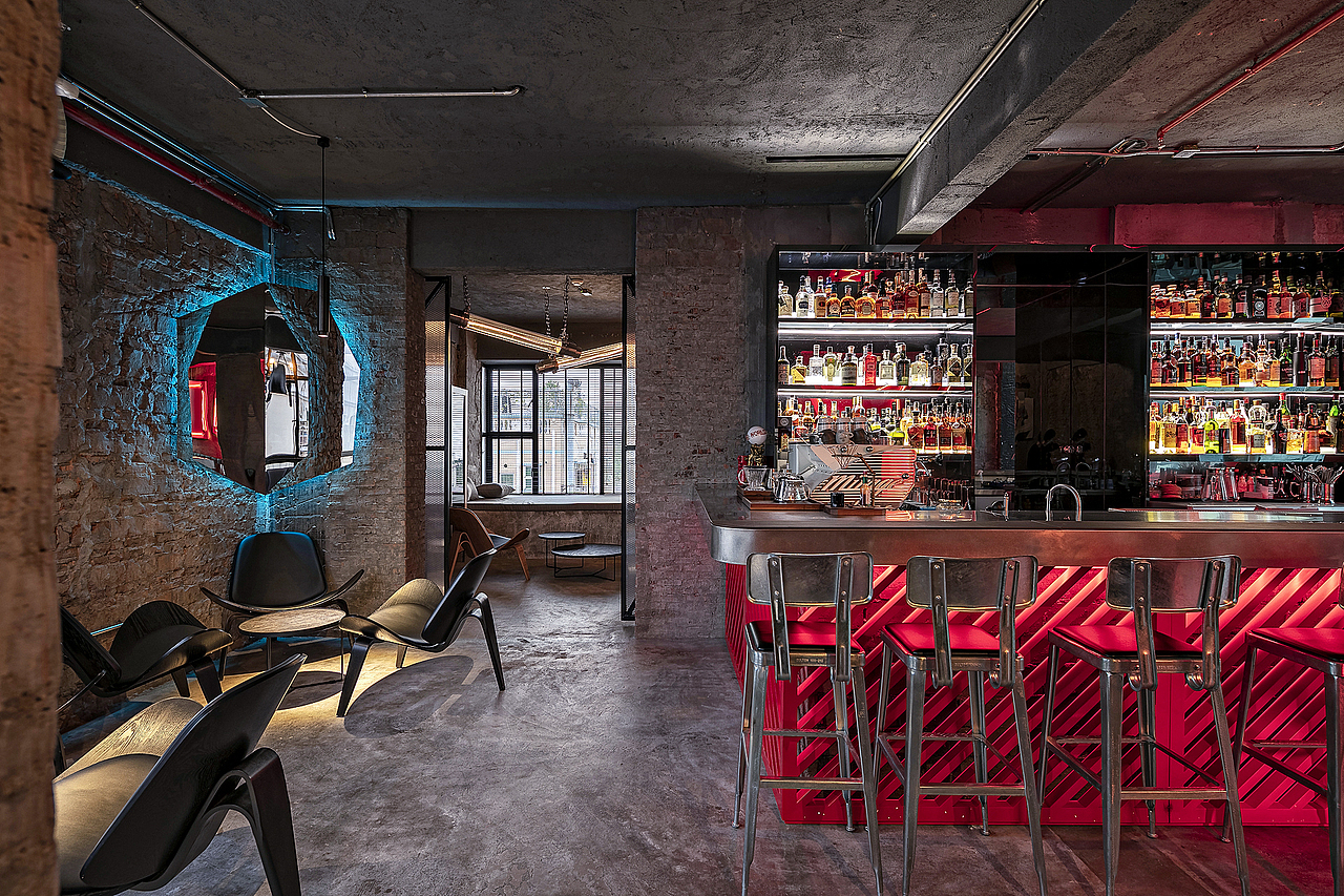 深圳沙嘴城中村酒吧