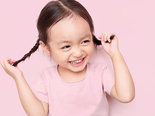 平遥hibaby儿童照简约时尚的风格 诠释落落大方的你