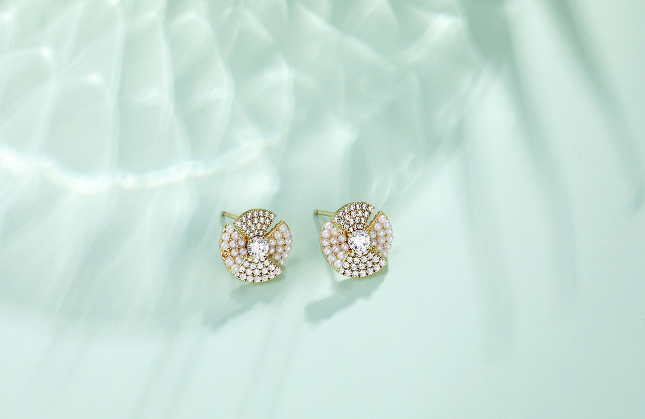 时尚首饰 耳钉 钻石耳钉 白底主图 修图 场景图