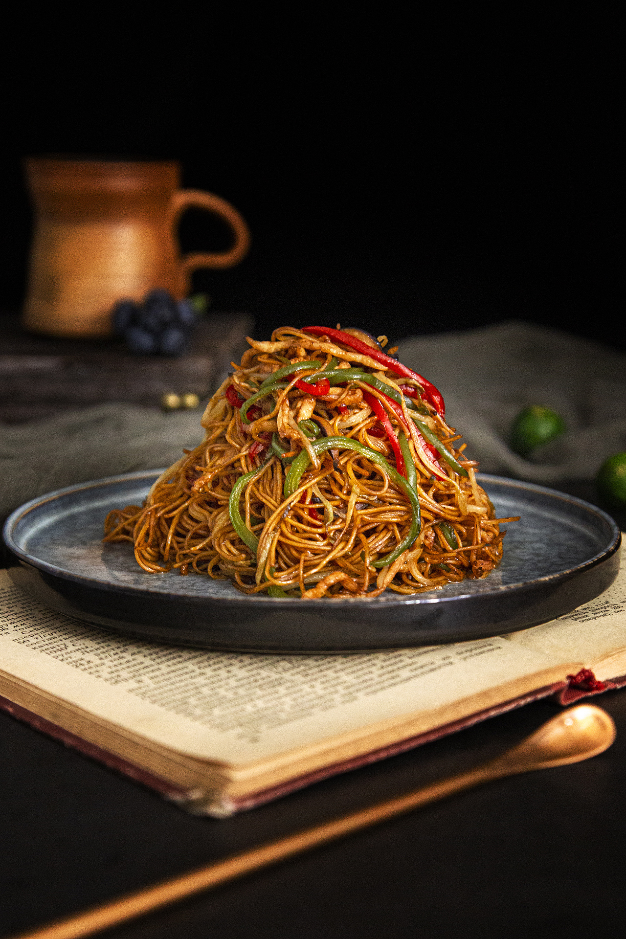 来碗炒饭吧，不够的话再加碗炒面（图ZMTc4MTkxMDQ0） - 产品摄影 - 站酷设计师June丸子原创素材 - 站酷ZCOOL