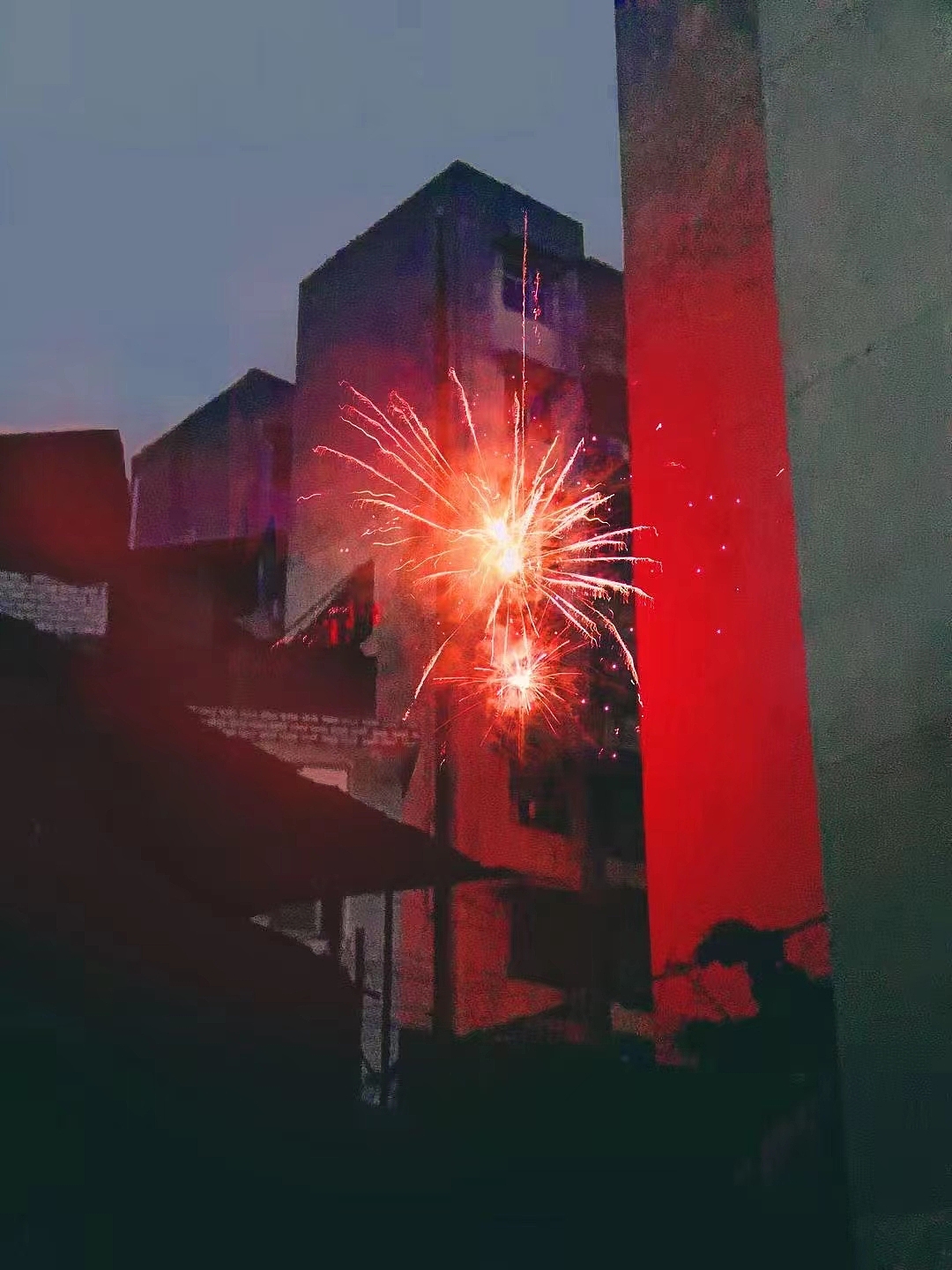 桃花落尽满阶红（图ZMzA3NjA0NjQw） - 其他摄影 - 站酷设计师Saoger原创素材 - 站酷ZCOOL