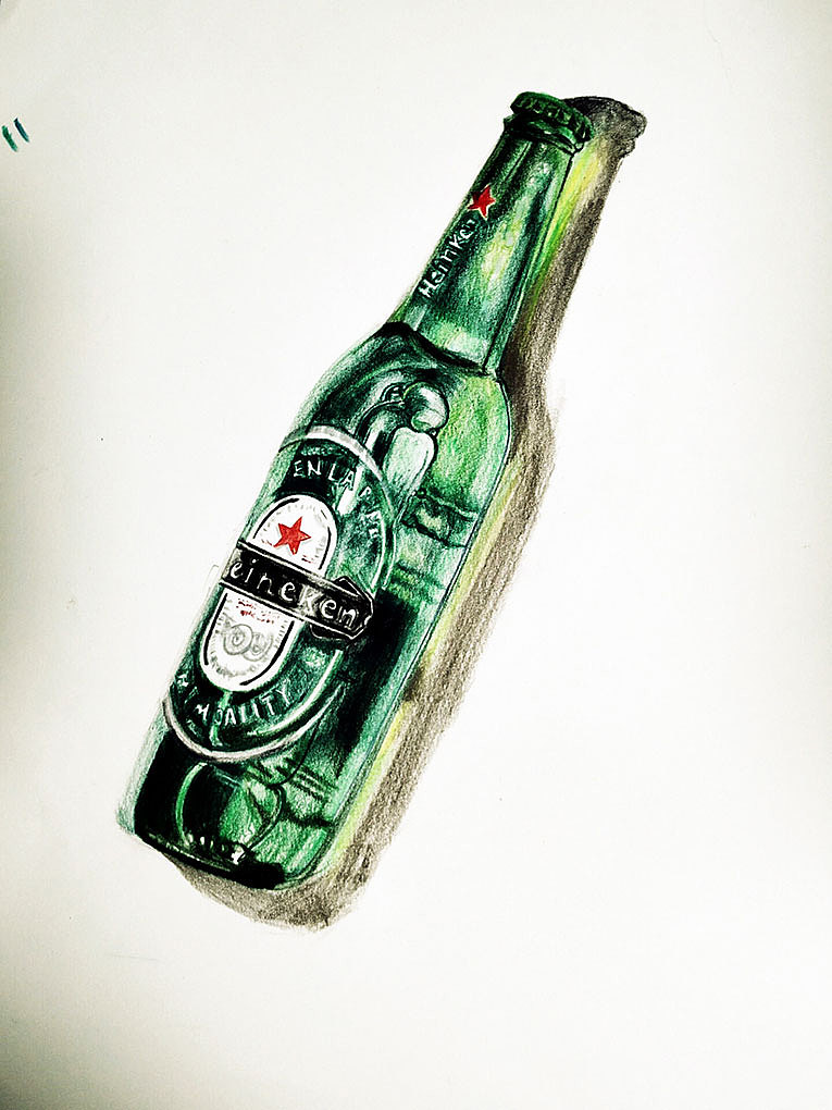用彩铅画一个啤酒瓶