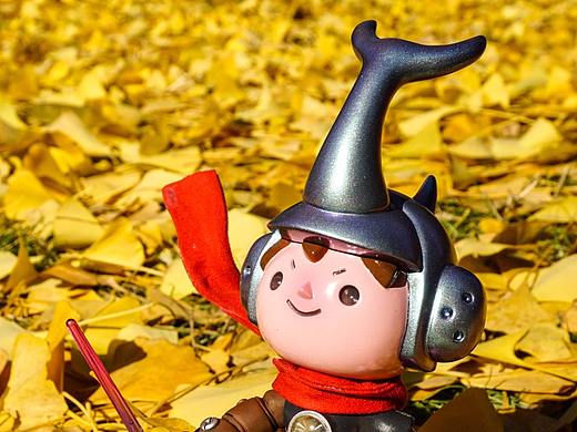 围巾公元“甲虫男孩”天天/HORNED TANTAN