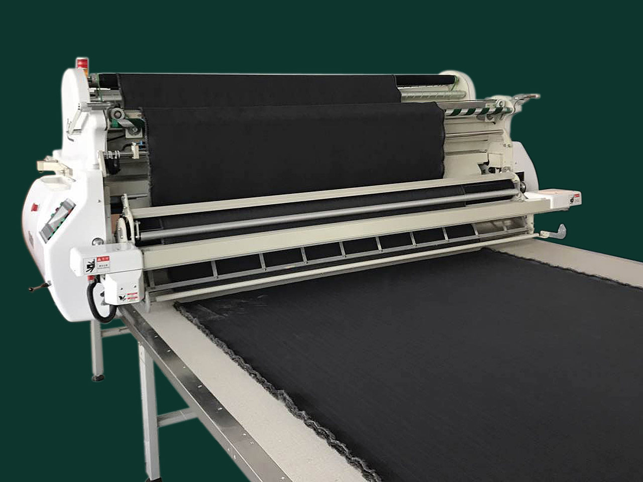 思坦途自动铺布机