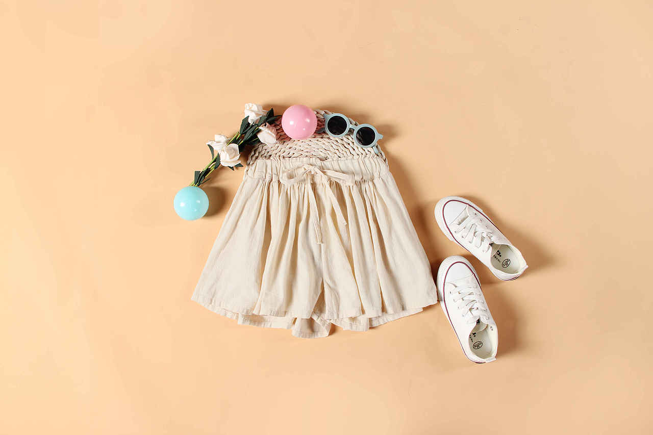 童装挂拍平铺拍摄服装白底图拍摄