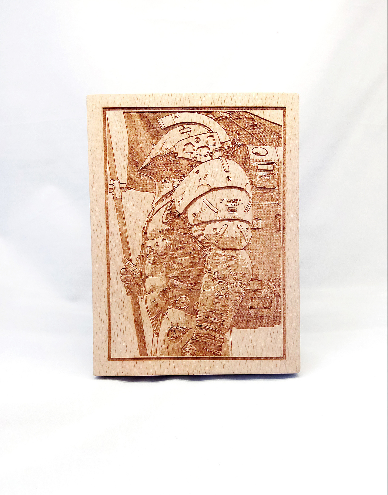 小岛秀夫工作室logo全身像激光雕刻画