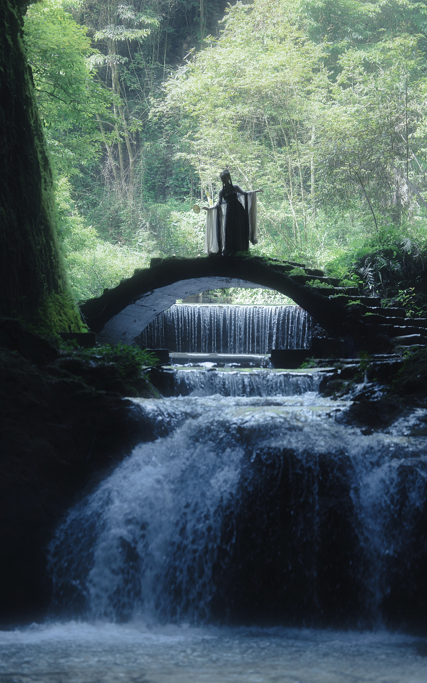 镜花水月（图ZMzI0NTQ0MzE2） - 人像摄影 - 站酷设计师菜菜大人灬原创素材 - 站酷ZCOOL