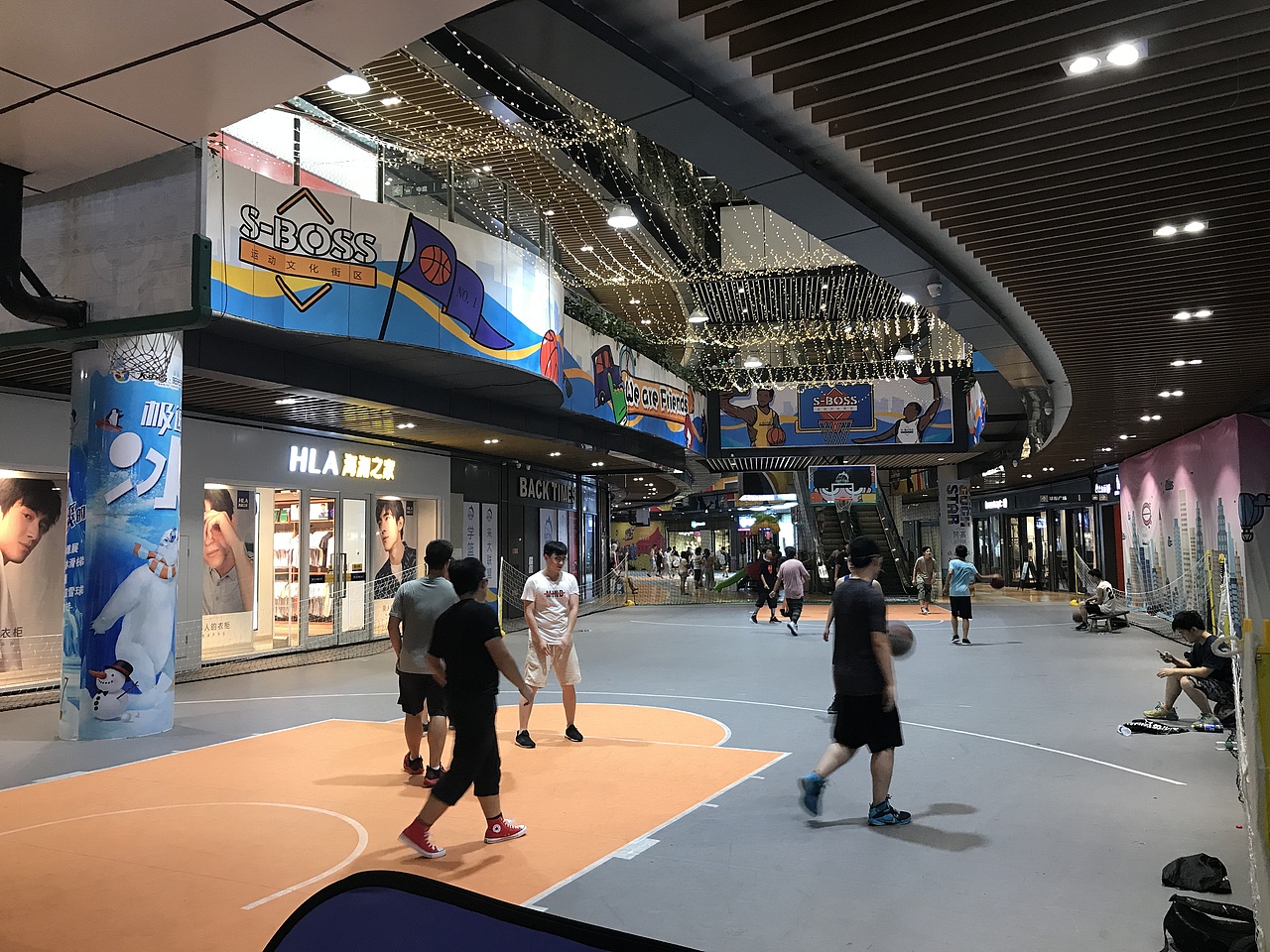 【平面设计】苏州大运城商业体运动街区美化 商场美陈