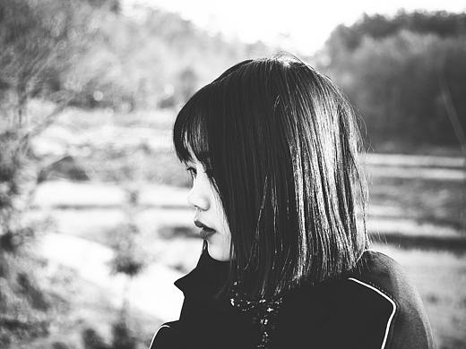 第一次拿单反拍老妹儿