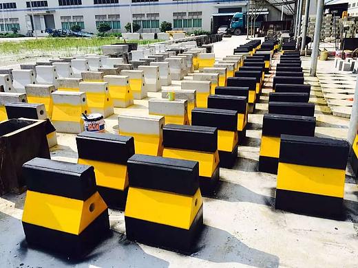 专业生产水泥预制件的工厂