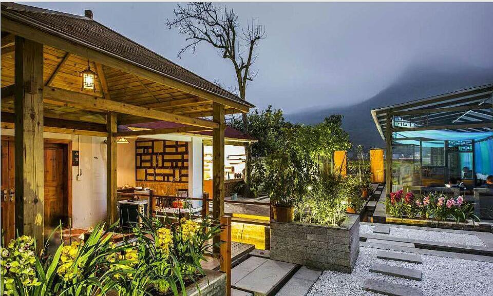 由此可见,民宿的设计规划必须充分挖掘和突出当地文化元素,以保留并