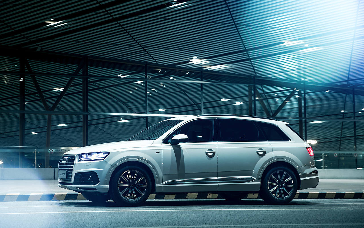 奥迪Q7新车发布图片拍摄（图ZMzc5MDQ5MDg=） - 产品摄影 - 站酷设计师之彦原创素材 - 站酷ZCOOL