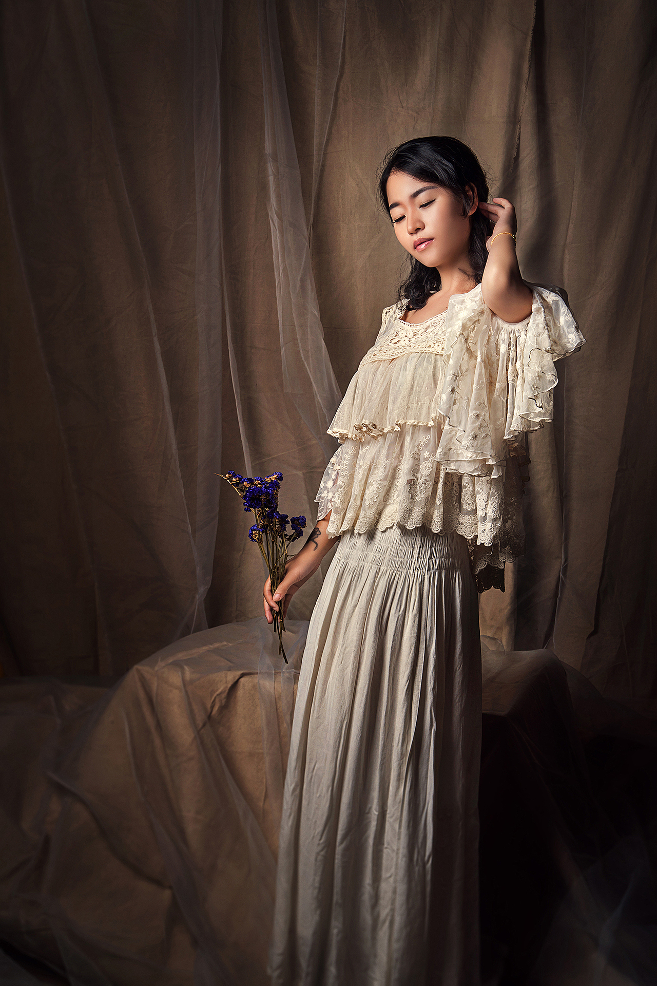 《安静的少女》油画风格修片+调色