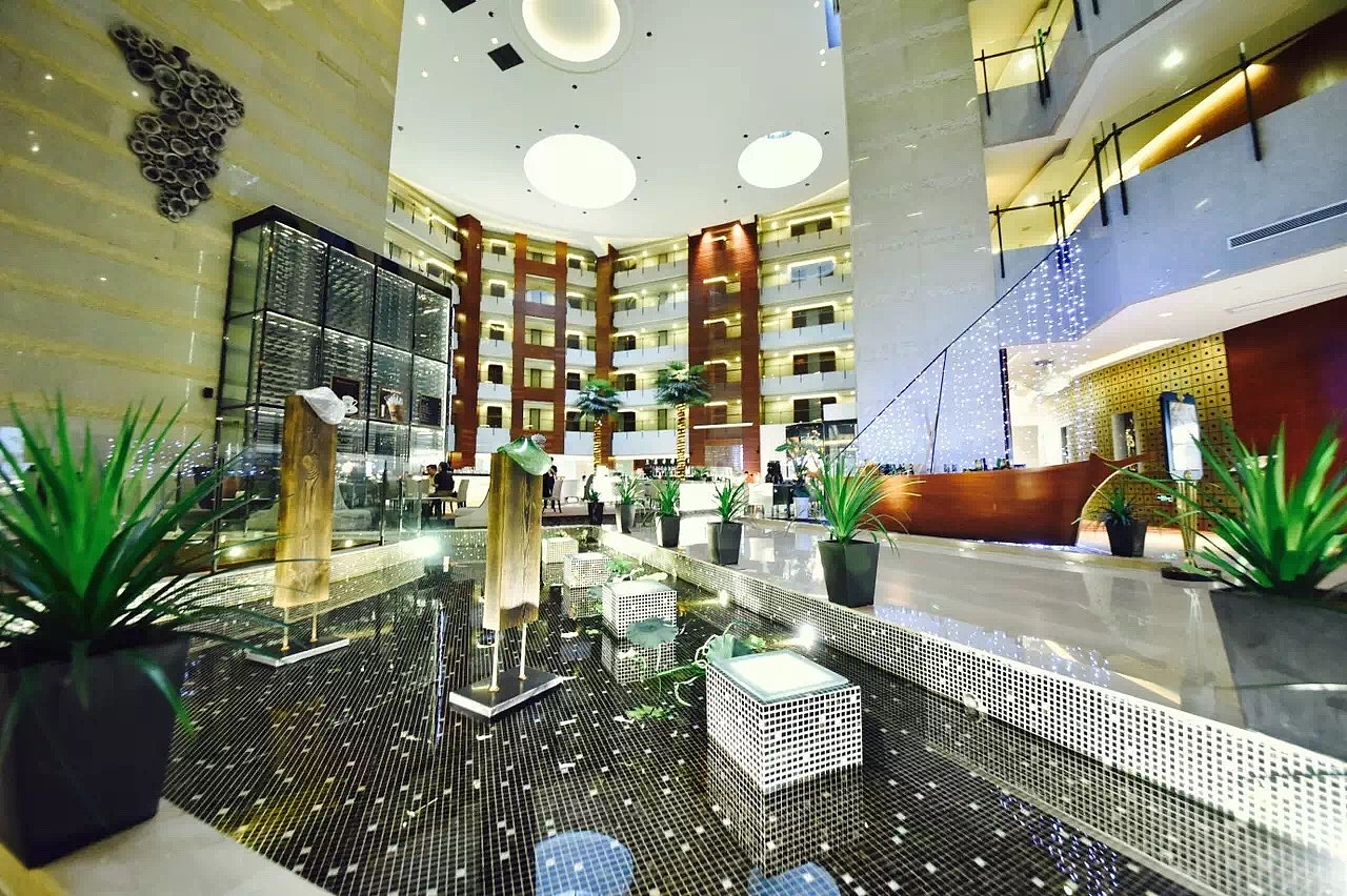 观澜格兰云天大酒店（图ZOTY0MTc2NTY=） - 环境/建筑摄影 - 站酷设计师老猫sz原创素材 - 站酷ZCOOL