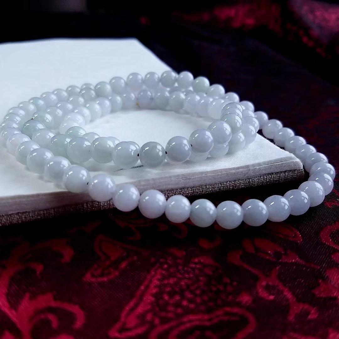 观古翡翠自然光摄影作品——手串（图ZMTE1NDY5OTMy） - 产品摄影 - 站酷设计师khayman原创素材 - 站酷ZCOOL