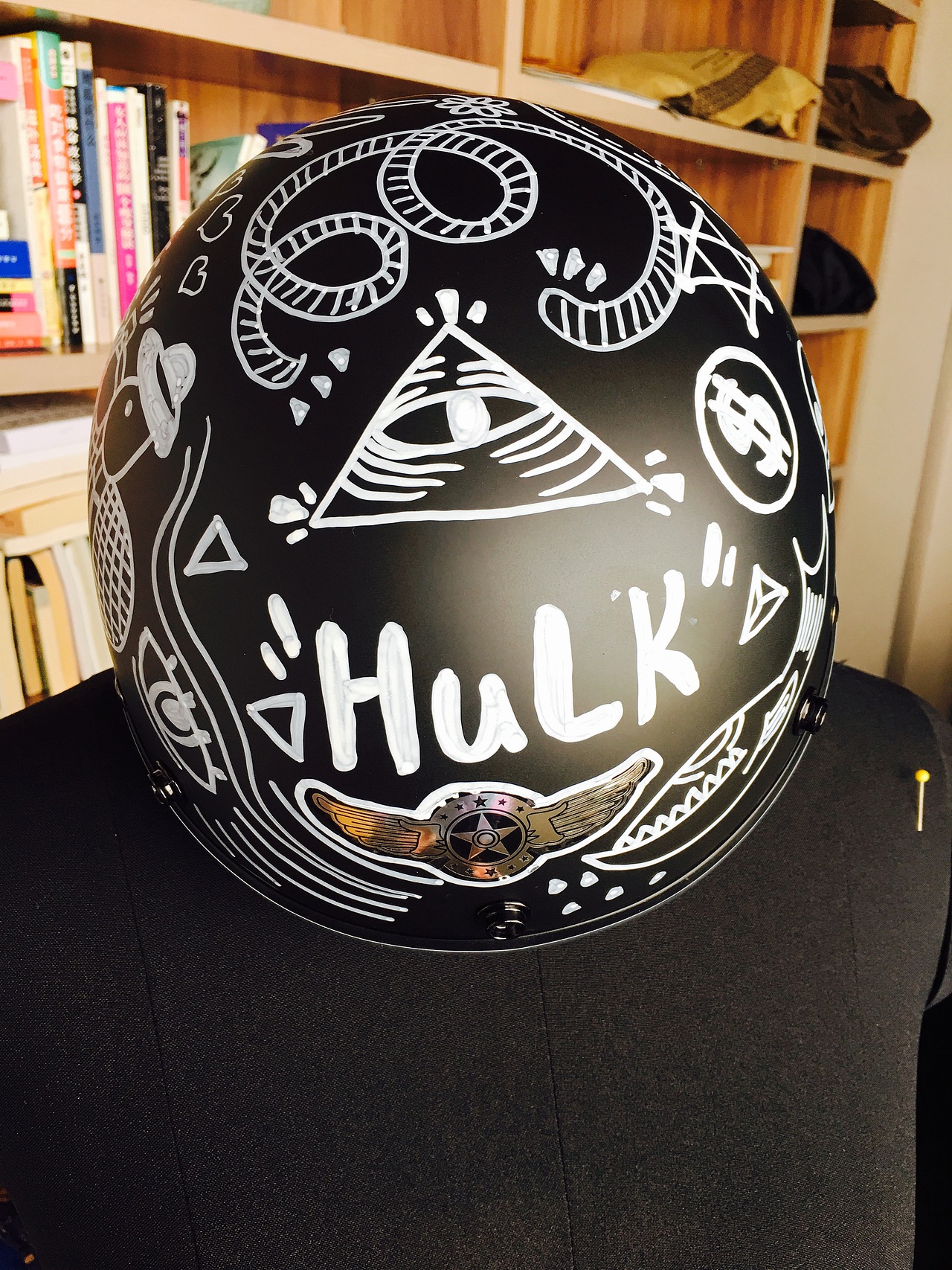 手绘摩托车头盔