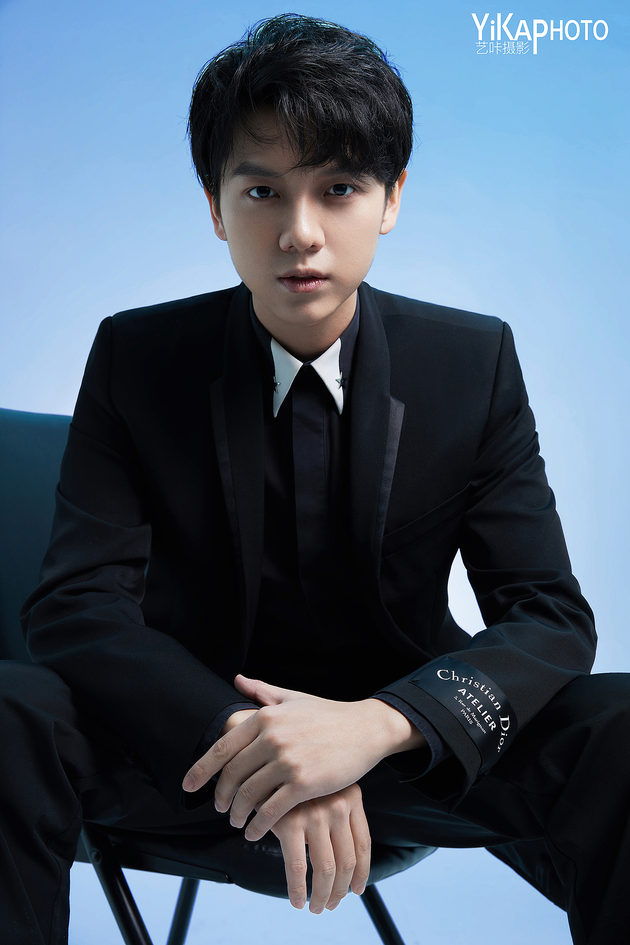 个人形象照拍摄|男士写真|企业形象照拍摄|摄影工作室（图ZMjM5MzA2NzAw） - 人像摄影 - 站酷设计师艺咔摄影工作室原创素材 - 站酷ZCOOL
