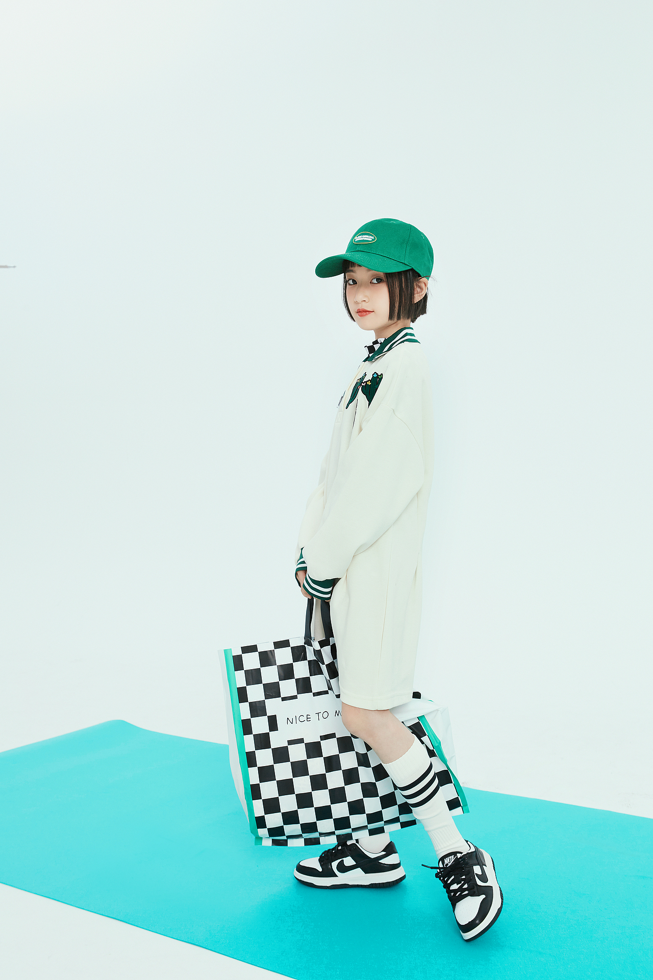 时尚新品（图ZMzEwNTExMDcy） - 人像摄影 - 站酷设计师德斯贝儿安贞店原创素材 - 站酷ZCOOL