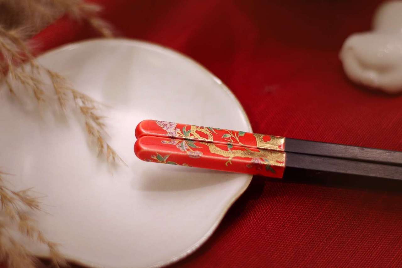 文化寻根 · 味道 | 筷子：中国饮食器具的智慧，是礼仪，是家风，更是教养