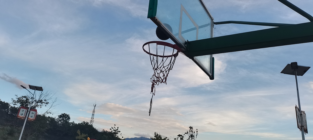 篮球 蓝天