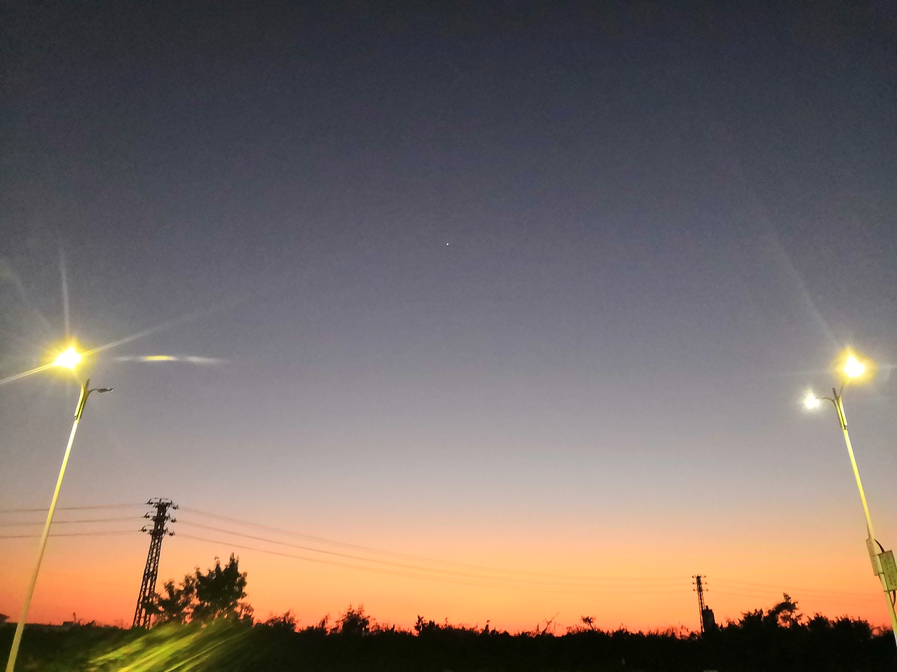 疫情期间 在家为国家做贡献（图ZMjAwNTE3NDc2） - 风光摄影 - 站酷设计师个银两岁星原创素材 - 站酷ZCOOL