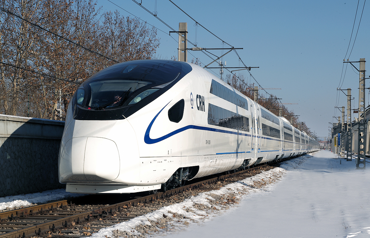 【至尊奖】新型高私密大定员纵向卧铺动车组