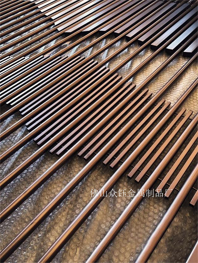  304不锈钢管焊接彩色屏风  酒店装饰隔断