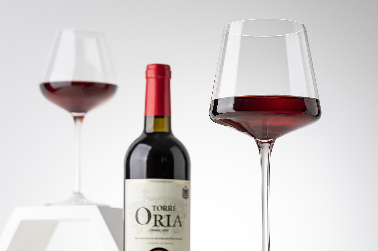 高脚杯 红酒杯（图ZMzY0NjgxOTI4） - 产品摄影 - 站酷设计师AklinsTu原创素材 - 站酷ZCOOL