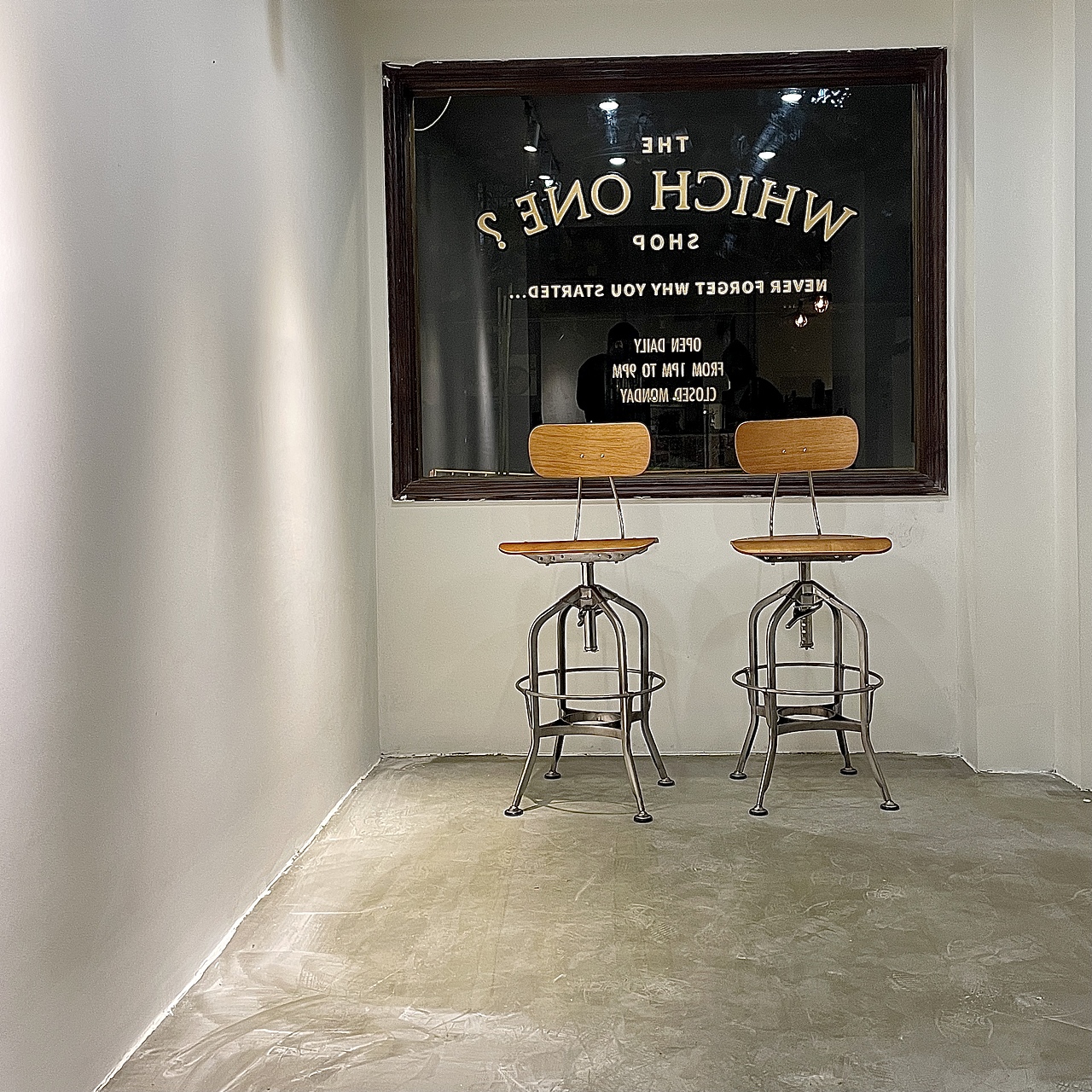 sign painting/which one？店铺橱窗绘制（图ZMjM5NjM4MDE2） - 其他平面 - 站酷设计师GinzauProducts原创素材 - 站酷ZCOOL