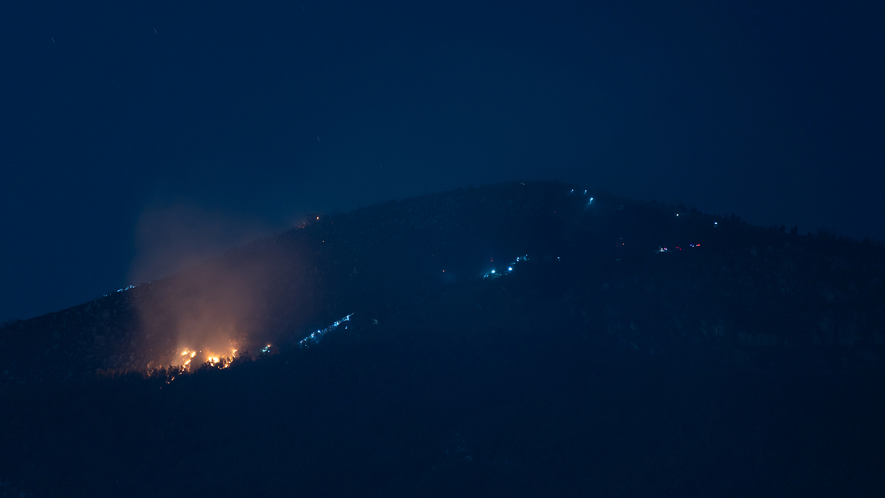 昆明长虫山火灾前后