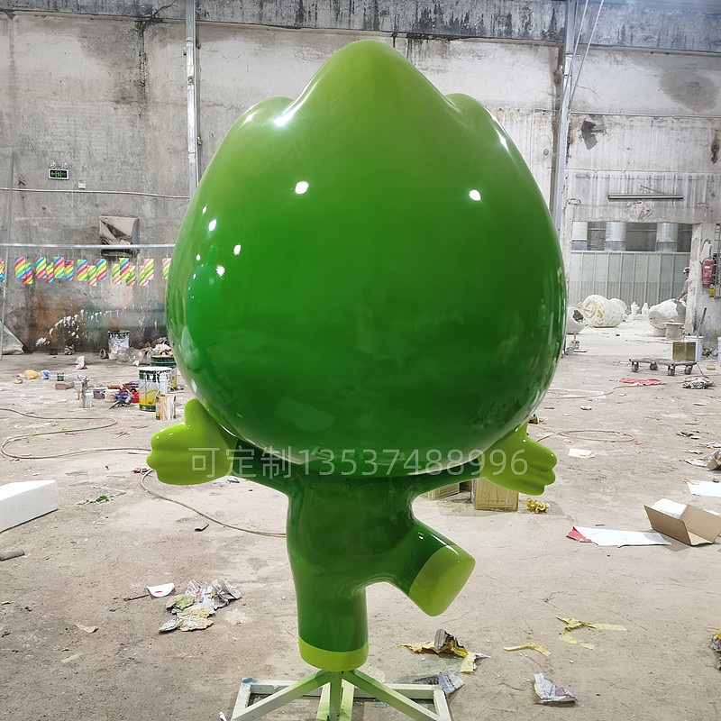 青山绿水形象代言吉祥物人偶玻璃钢雕塑定制IP卡通模型