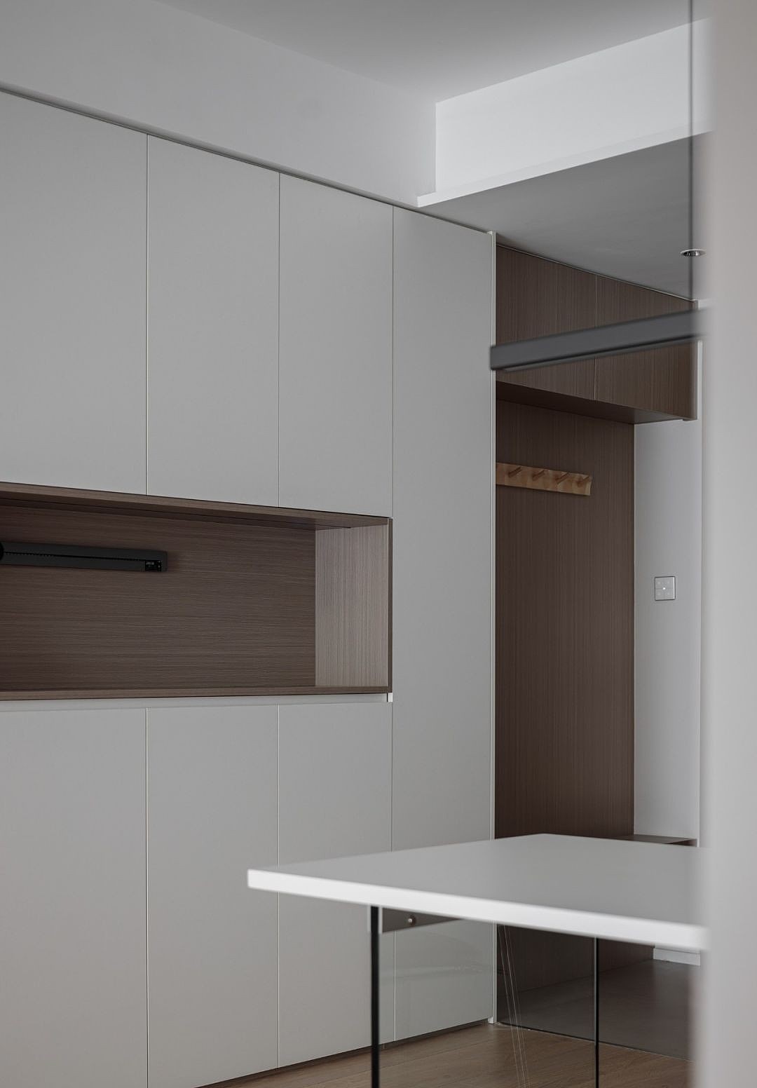 103㎡素净之家,优化布局,感受通透的“自然呼吸感”~