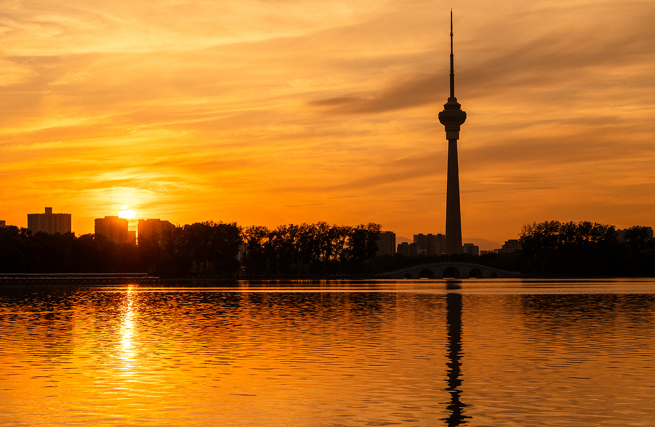 一组夕阳 结束2022（图ZMzI2NzQ5NjQw） - 风光摄影 - 站酷设计师雷十三摄影原创素材 - 站酷ZCOOL