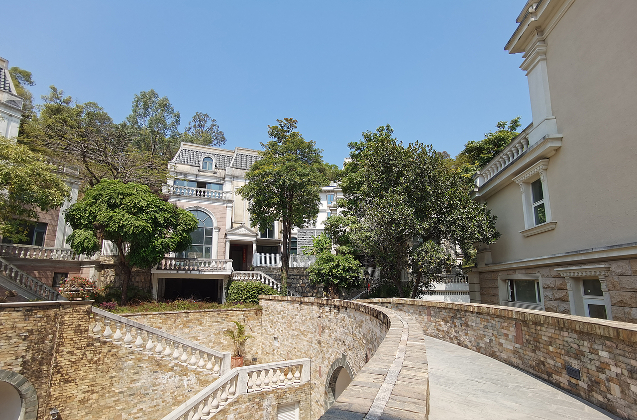 空山无人水流花开