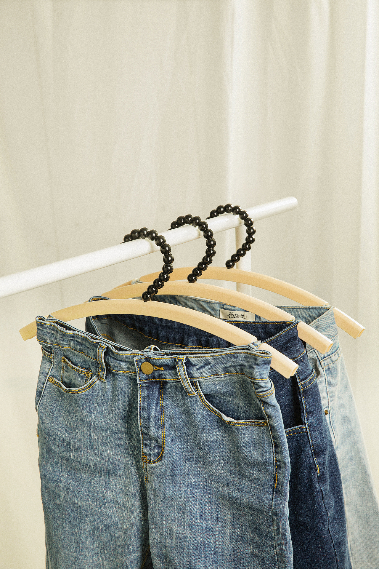 衣架拍摄（图ZMzQxODM2OTcy） - 产品摄影 - 站酷设计师画布摄影原创素材 - 站酷ZCOOL