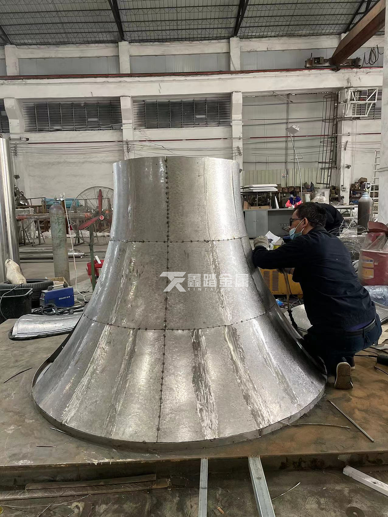 酒店商场入口镜面不锈钢喇叭口造型包柱工厂制作图片（图ZMjk4MjI4OTA0） - 其他手工艺 - 站酷设计师xt188869原创素材 - 站酷ZCOOL