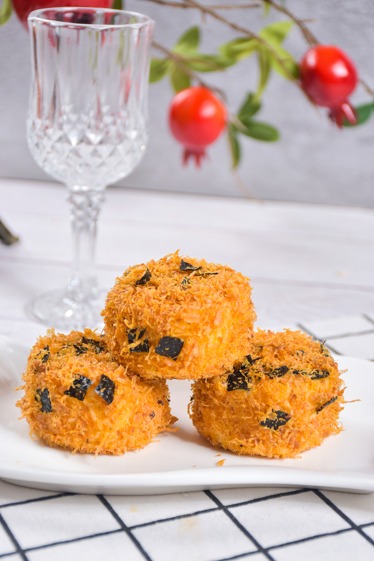 肉松小贝（图ZMzUxMTIzODIw） - 美食摄影 - 站酷设计师苏坡曼00原创素材 - 站酷ZCOOL