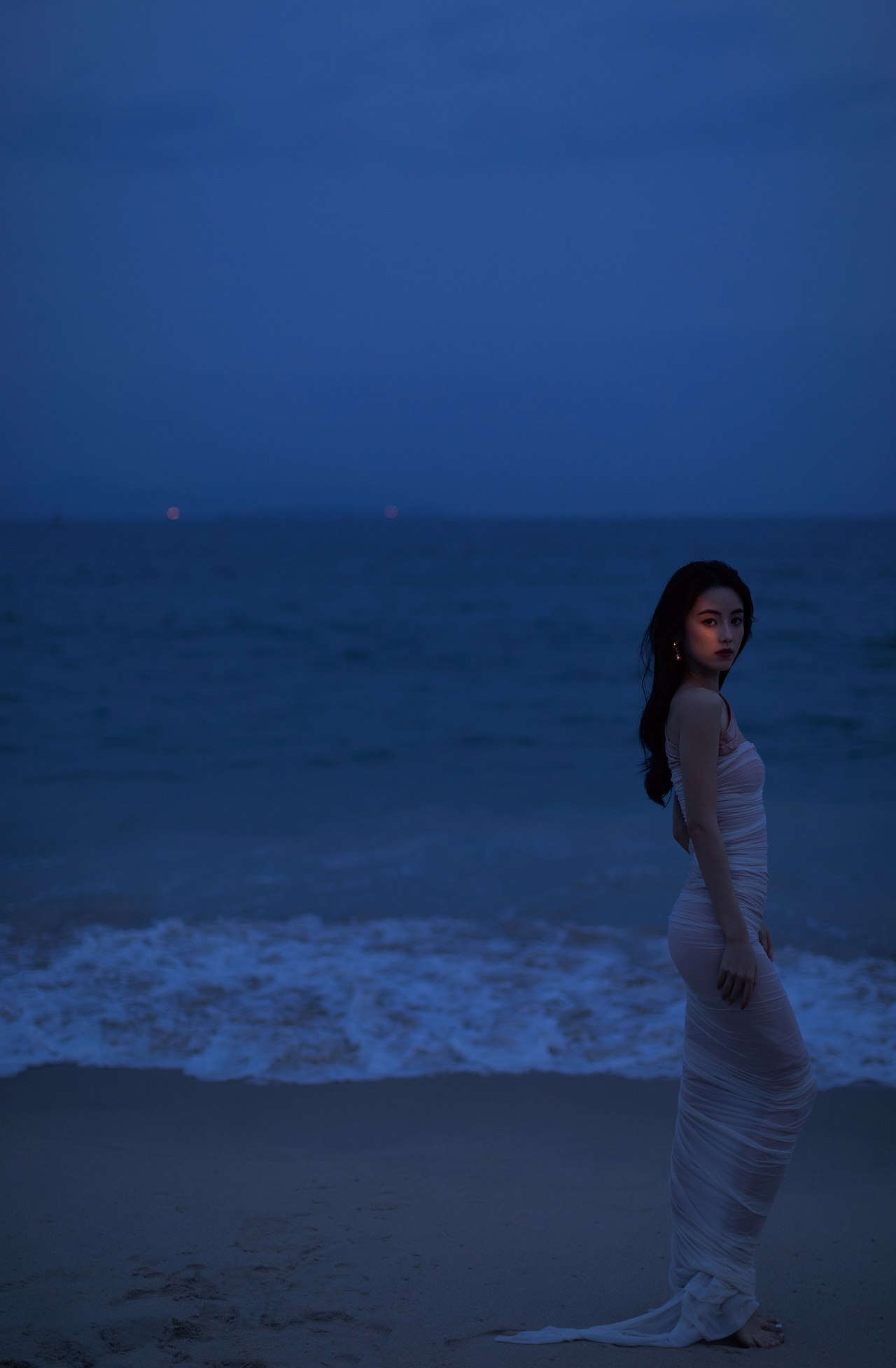 海和日落 一起下沉的光影