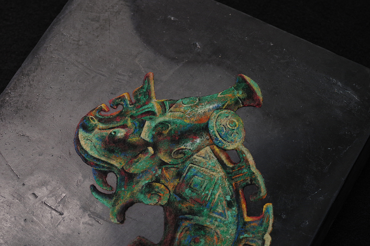 岩彩 •商周青铜第一龙（图ZMzI5NDUyMDQw） - 绘画 - 站酷设计师東白岩彩原创素材 - 站酷ZCOOL