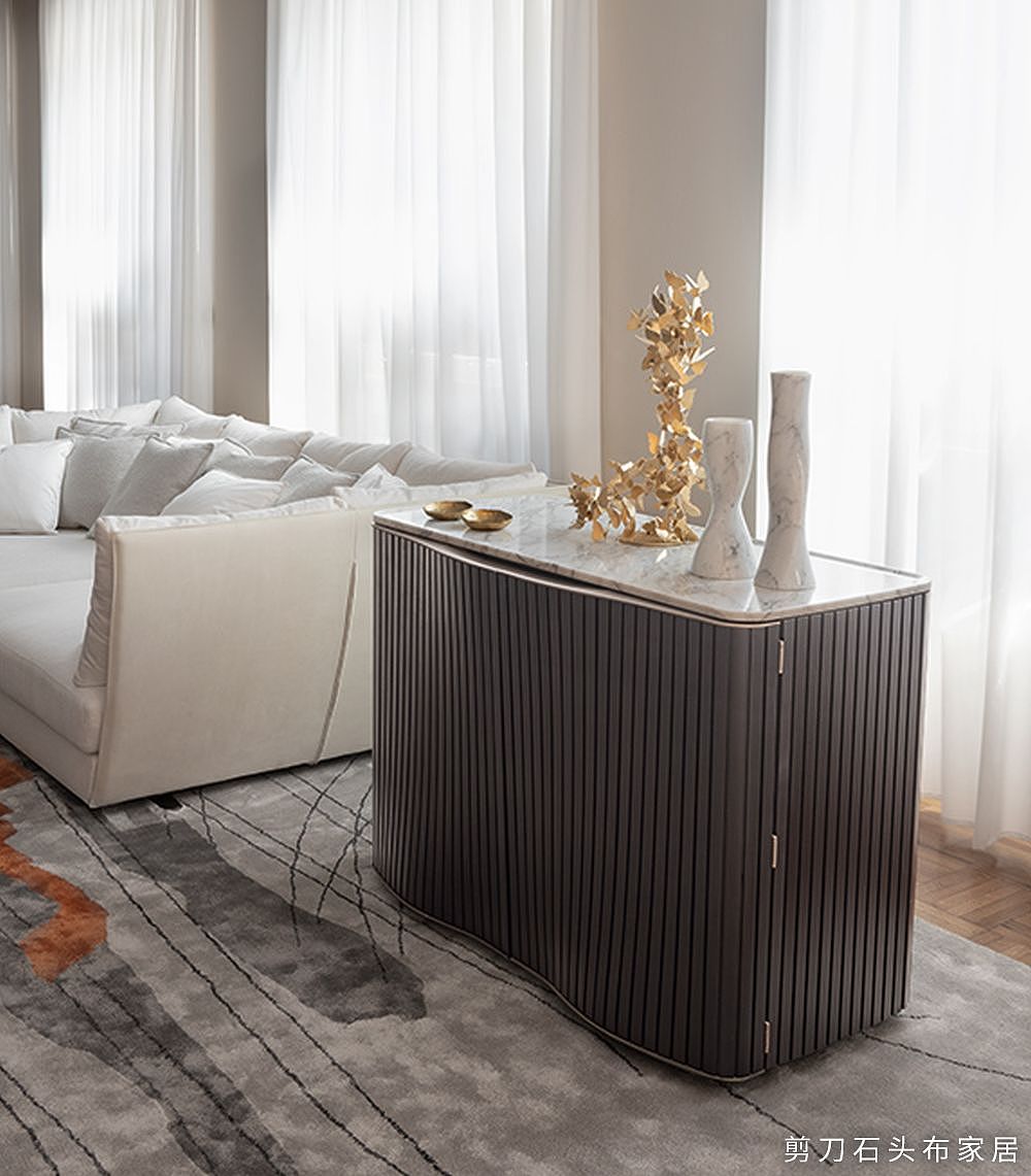 进口酒柜如何挑选?Giorgetti的这款酒柜颜值超高