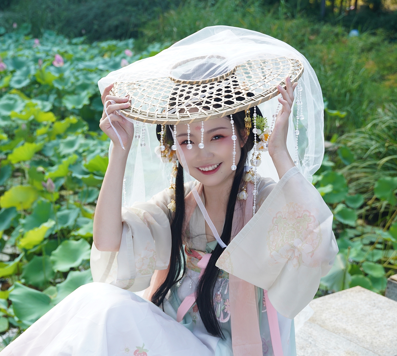 汉服国风人像拍摄|人像摄影|写真拍摄×郑州密斯杨（图ZMzUwNjA5NjE2） - 人像摄影 - 站酷设计师密斯杨摄影原创素材 - 站酷ZCOOL