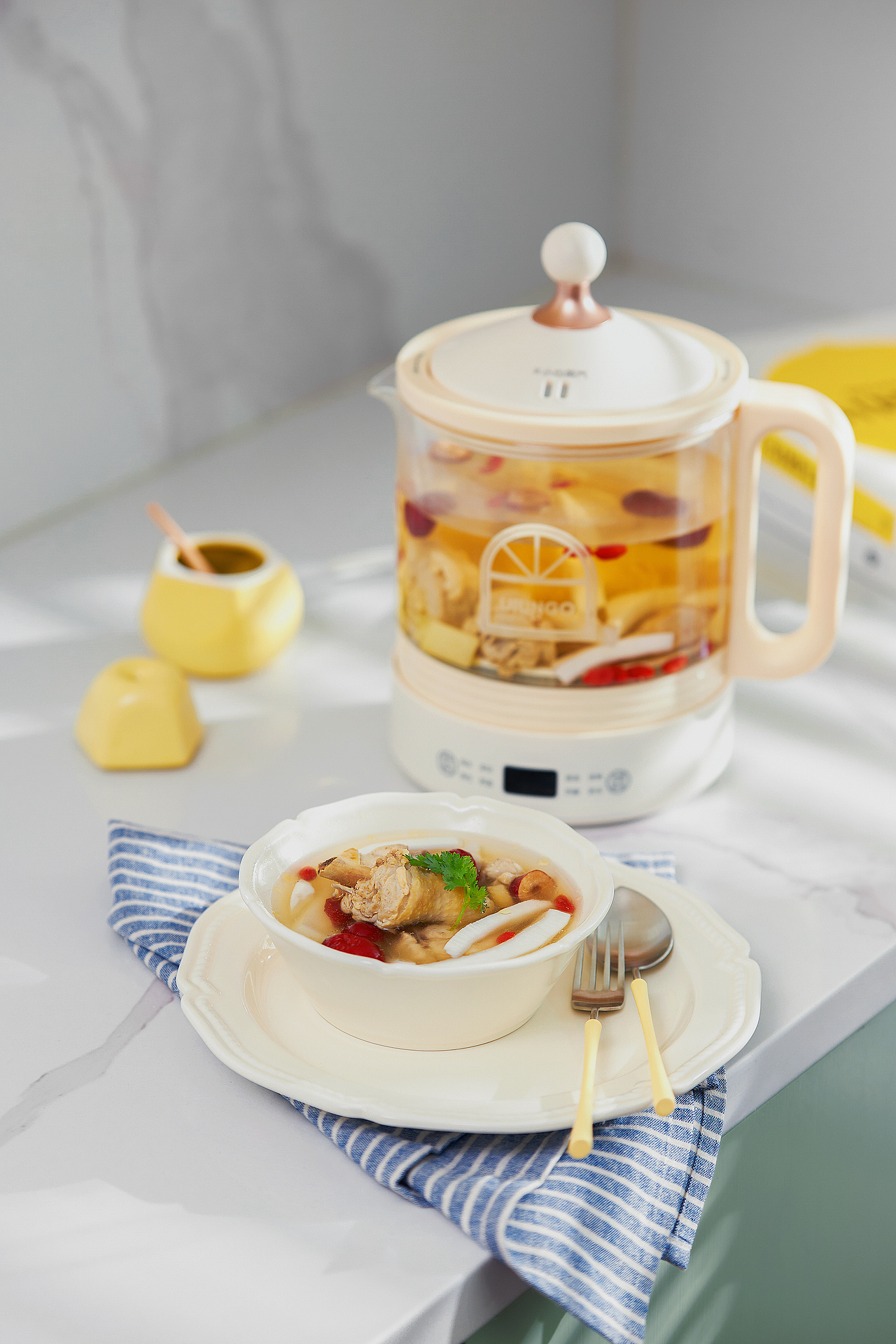 七彩叮当养生壶修图