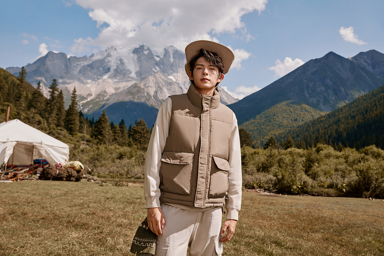 冬装户外人像后期（图ZMzMxOTMwNjg4） - 修图/后期 - 站酷设计师Z87283062朵拉原创素材 - 站酷ZCOOL