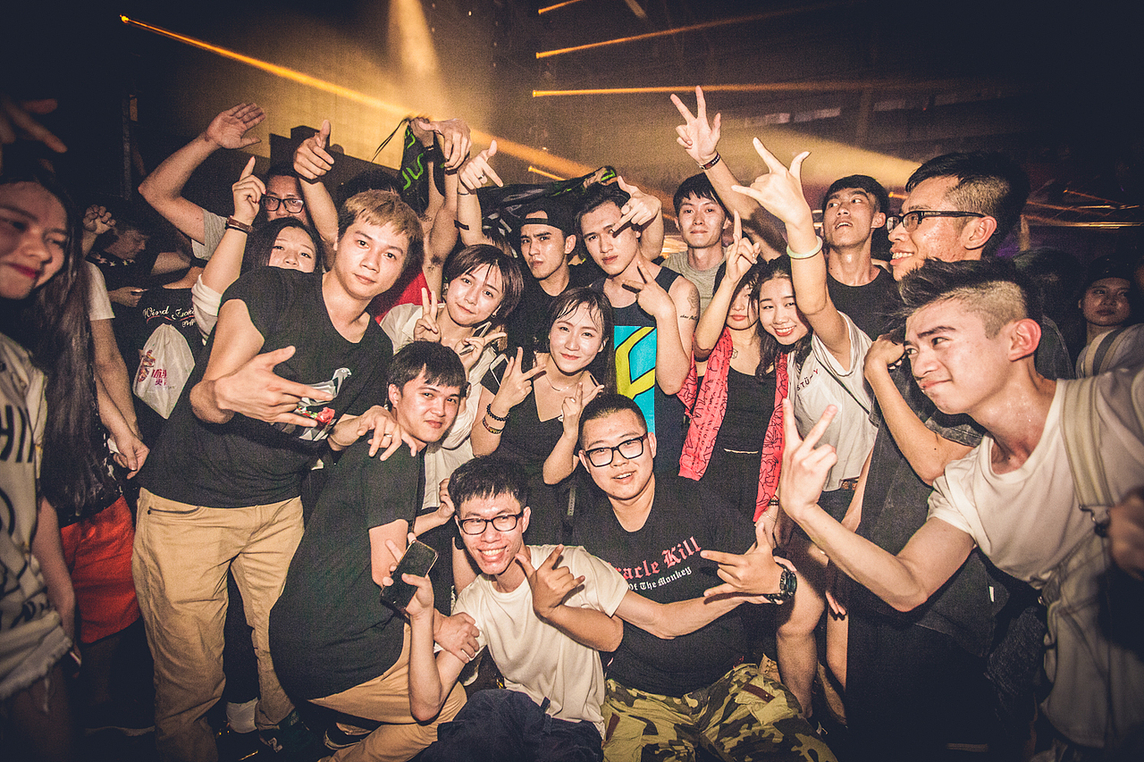 深圳电音party【Red Bull Mad House VOL.2】（图ZNDg3MTE0ODg=） - 人像摄影 - 站酷设计师xubin1123原创素材 - 站酷ZCOOL